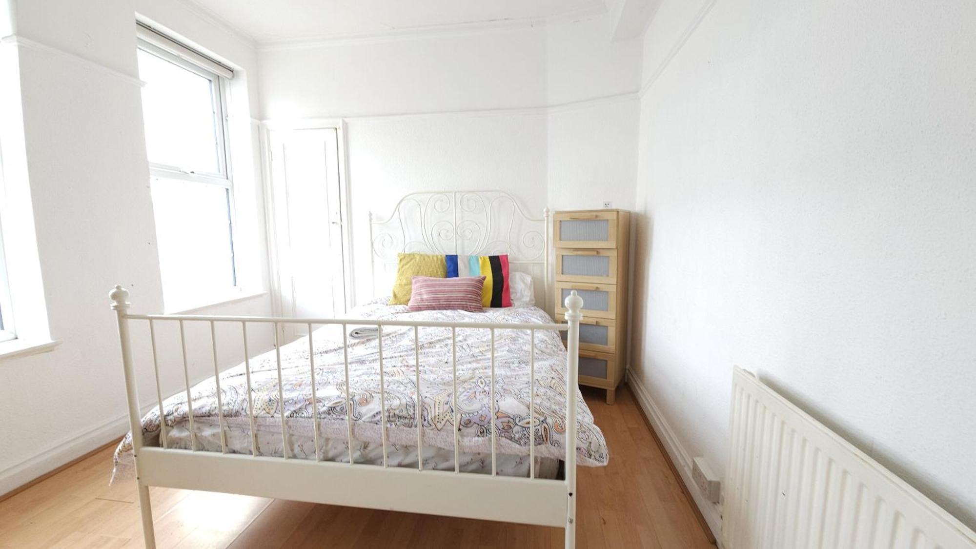 London Edgware Station Apartment Экстерьер фото